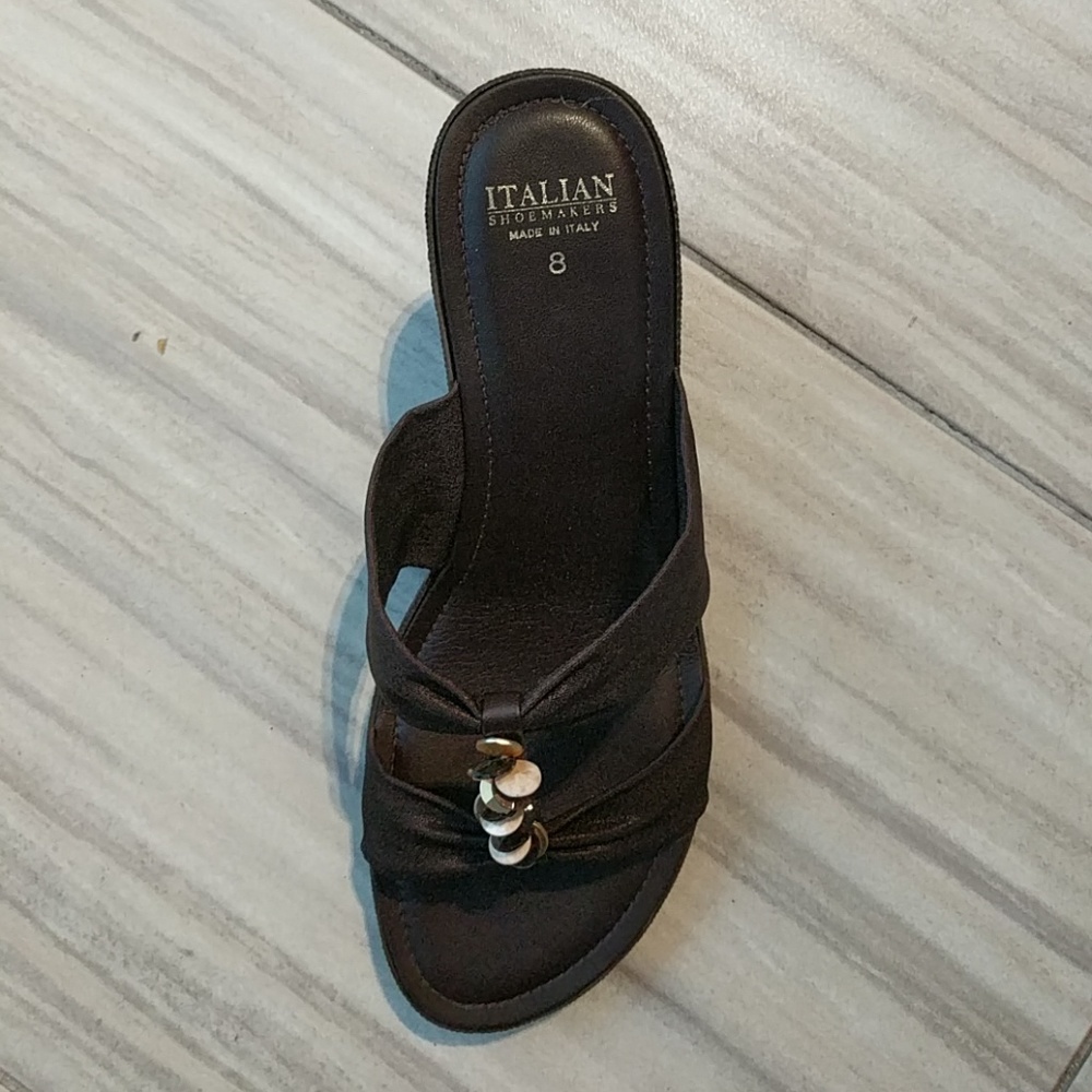 Shoes - Picture 4 of 5